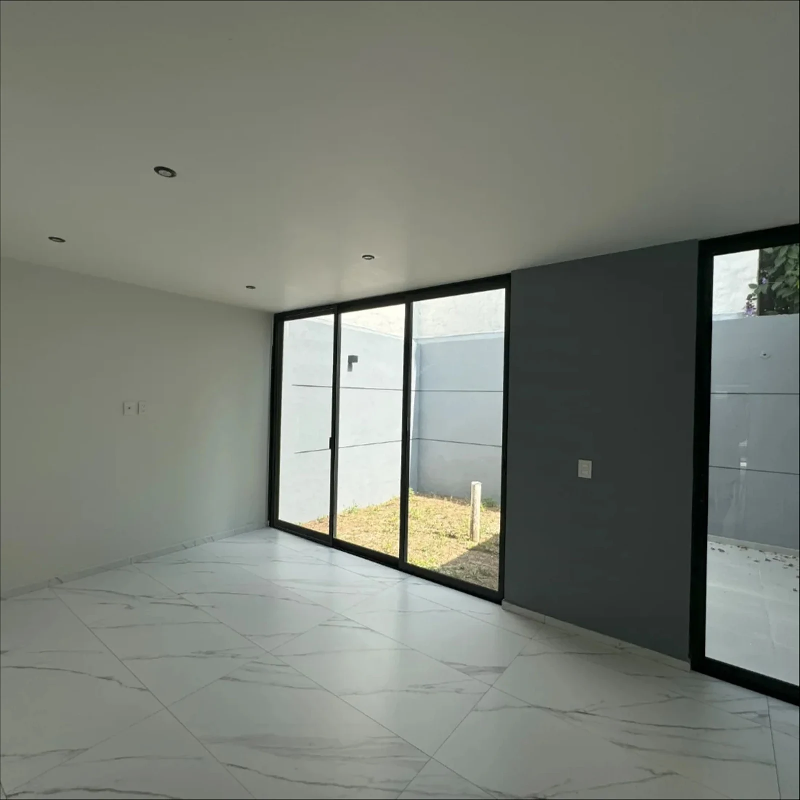 Casa Zalamea — Patio