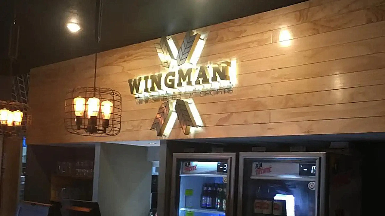 Restaurantes Wingman — Comercial